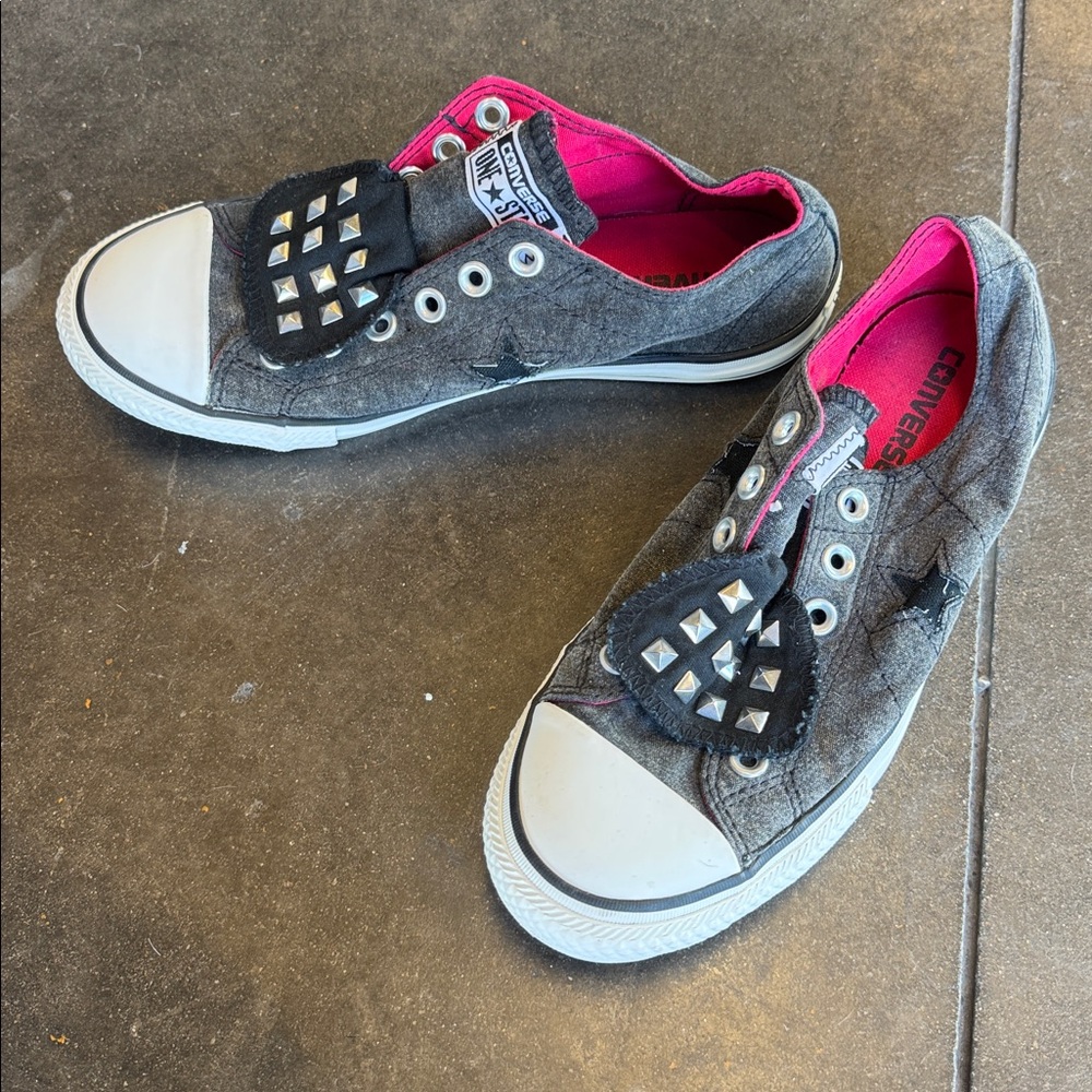Converse All star 
8 women